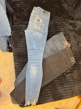 AE Hi-Rise Jegging Light Wash Heavy Distress Super Stretch Skinny Jeans